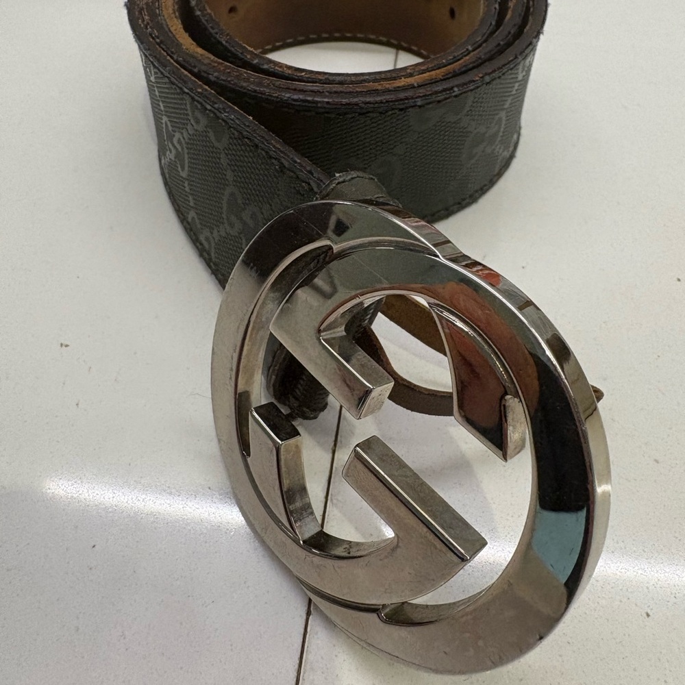 Authentic Gucci GG Reversible Belt Size 34  Waist Olive Green Pre Owned